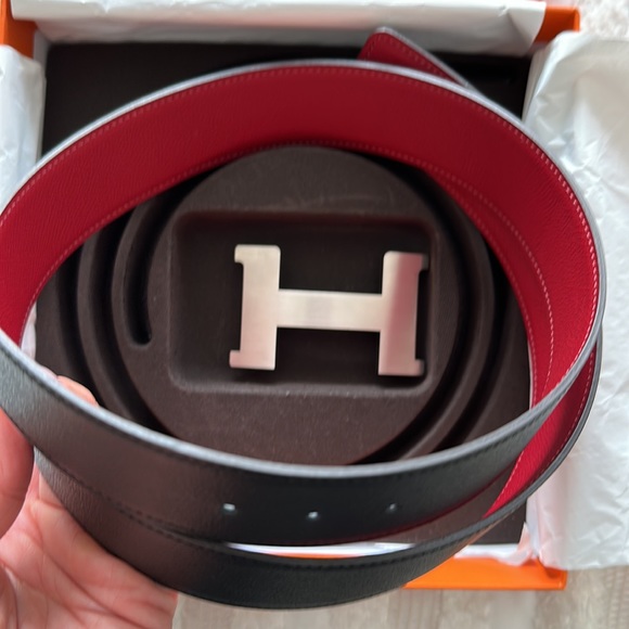 Hermes belt. Excellent condition. Never worn. Comes with original box. main image 5